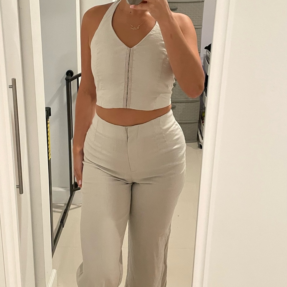 House of Harlow 1960 linen vest and pant set